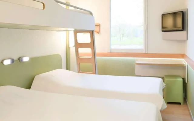 ibis budget Saint Maurice Hotel - photo 1