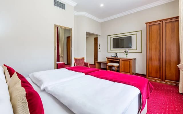 Hotel Caruso Old Town Prague - photo 2
