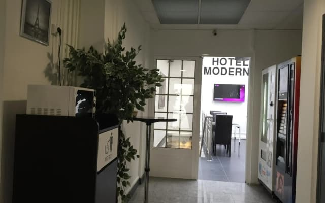 Hotel Moderne - photo 1