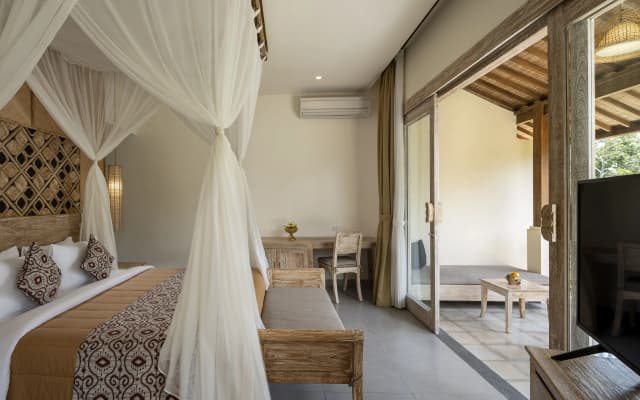 The Sun of Granary Resort and Villas - photo 4