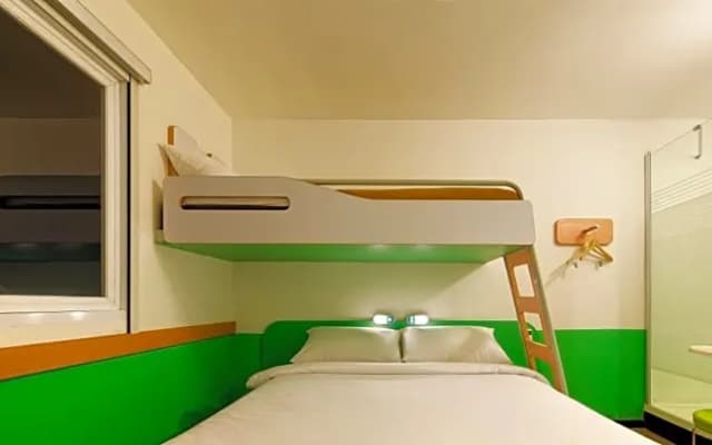 Hotel ibis budget Jakarta Airport - photo 7