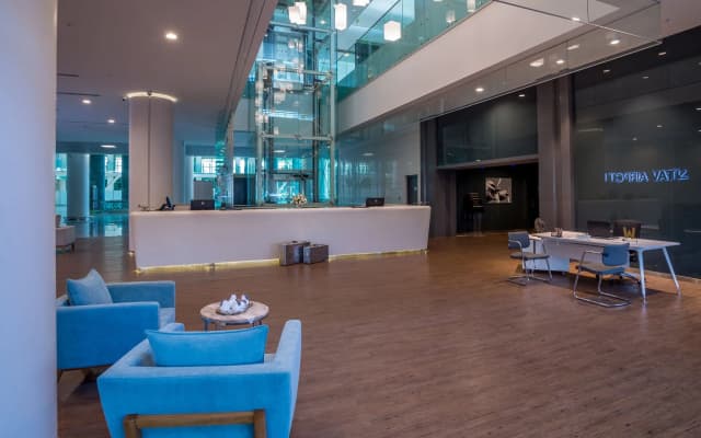 Tav Airport Hotel Izmir - photo 4