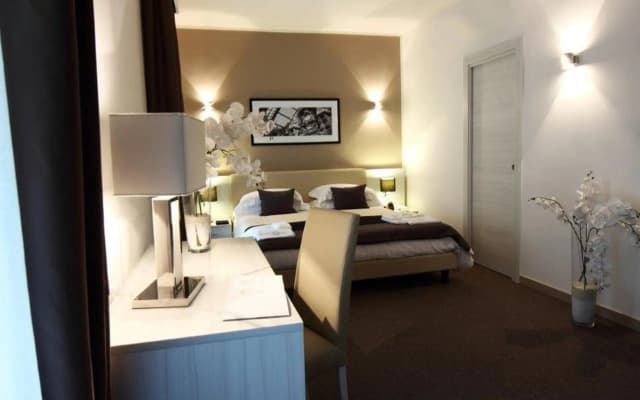 Stelle Hotel The Businest - photo 4