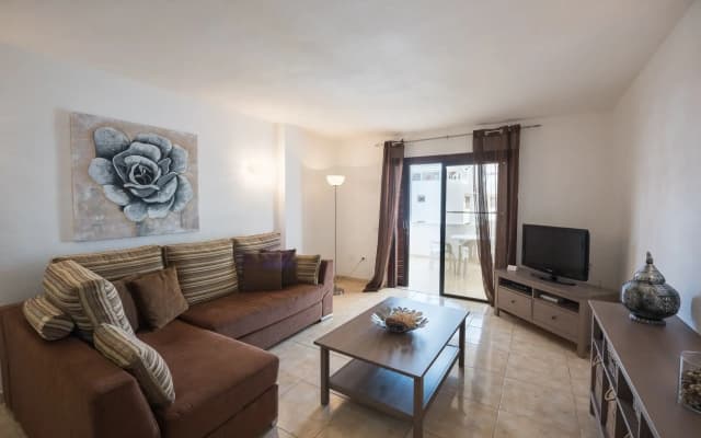 Paloma Beach Apartments - photo 5