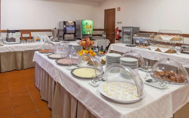 Best Western Hotel Dom Bernardo - photo 4