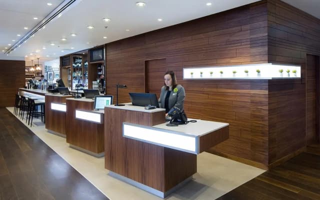 Courtyard by Marriott Edinburgh - photo 4