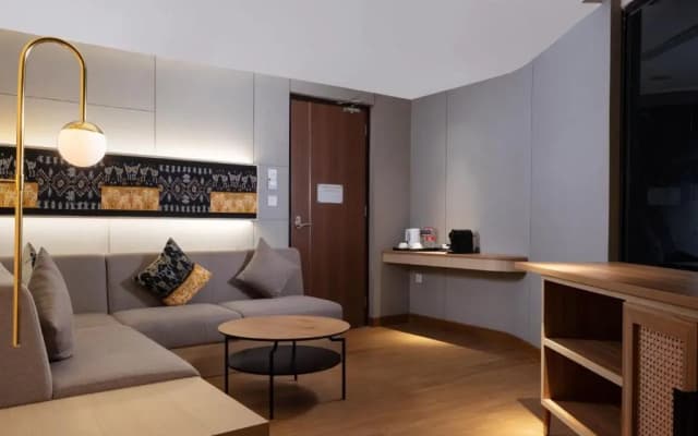 Hotel Santika Premiere Bintaro - photo 2