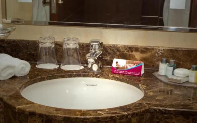 Crowne Plaza Madinah by IHG - photo 2