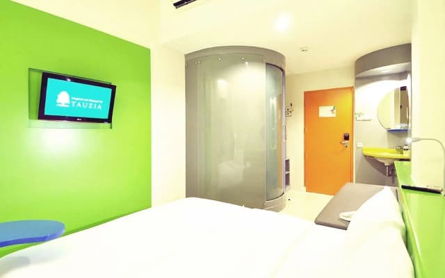 POP! Hotel Airport Jakarta - photo 4