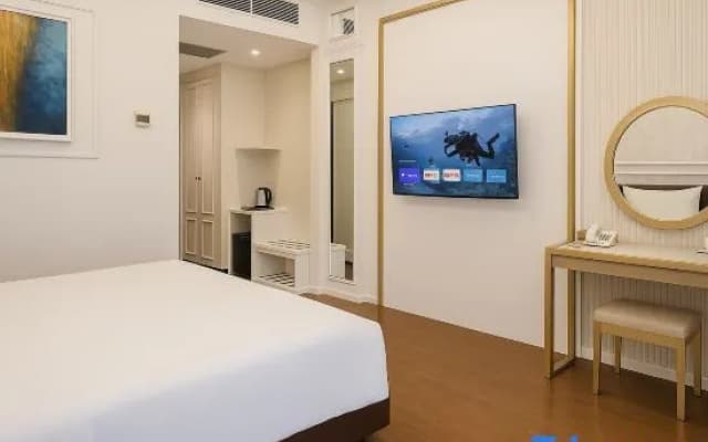 The Grantage Hotel & Sky Lounge - photo 6