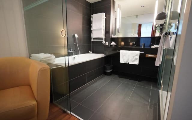Hotel Glockenhof - photo 9