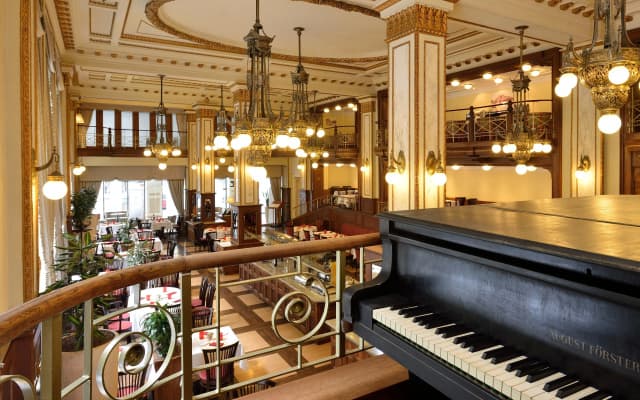 Mövenpick Hotel Budapest Centre - photo 3