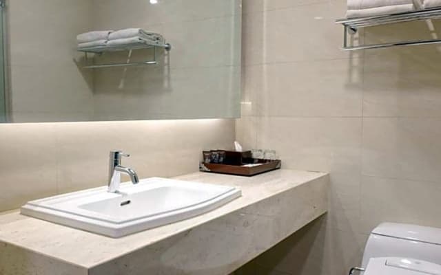 Atria Hotel Gading Serpong - photo 5