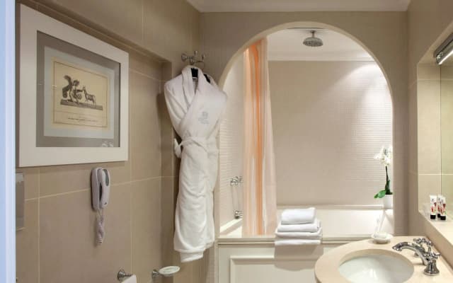 Grand Hotel Santa Lucia - photo 3
