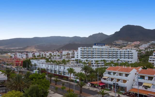 Iberostar Waves Bouganville Playa - photo 4