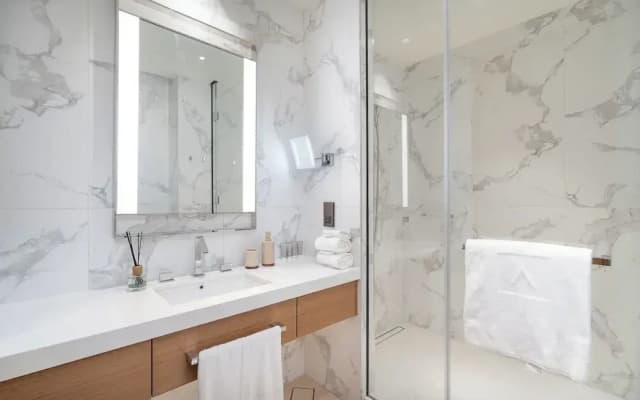 Address Residences Dubai Opera - Burj Khalifa City Views 2 & 3-Bedroom Apartment 1 minute walk to Burj Khalifa, Dubai Mall, Dubai Fountain by Heaven Crest - photo 3