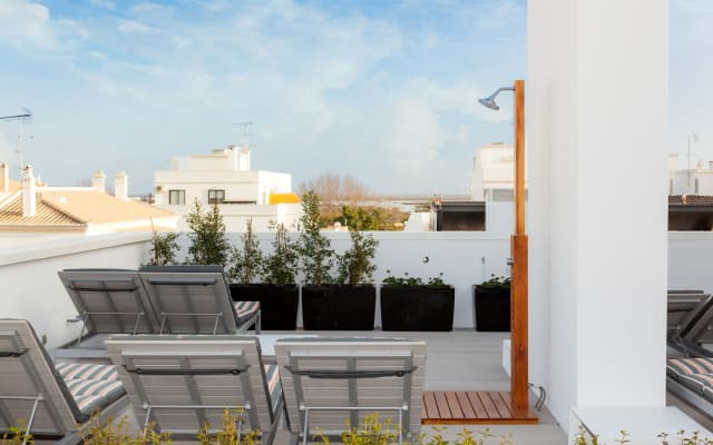 Faro Boutique Hotel - photo 4