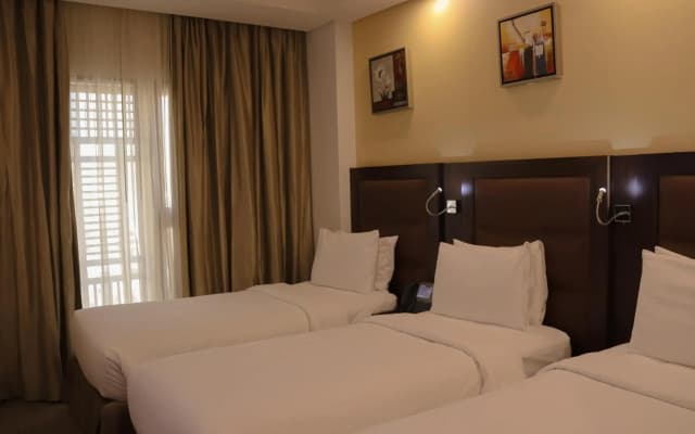 Crowne Plaza Madinah by IHG - photo 2