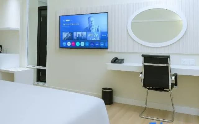 The Grantage Hotel & Sky Lounge - photo 4