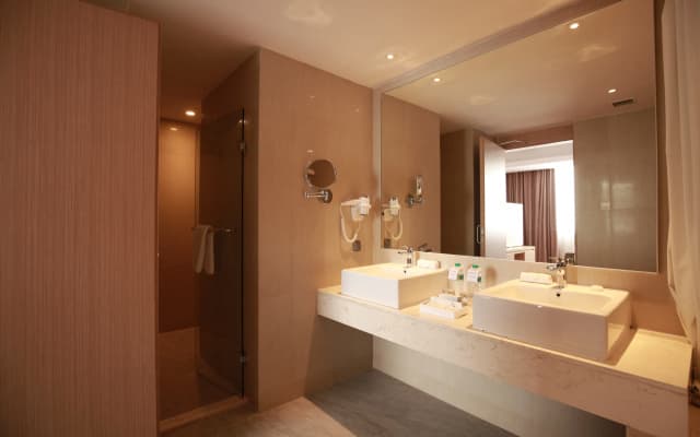 Citadines Connect Airport Jakarta - photo 8