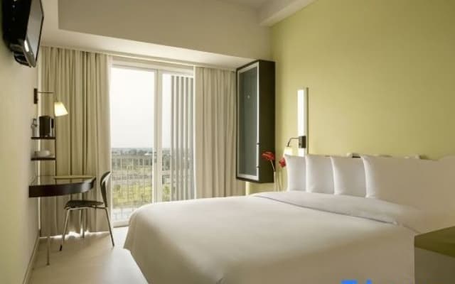 Hotel Santika BSD City Serpong - photo 3