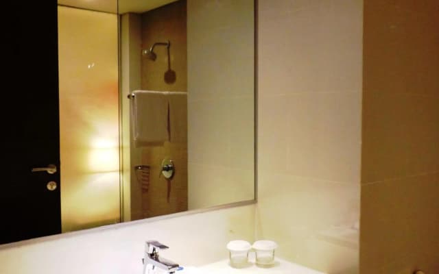 Soll Marina Hotel Serpong - photo 9