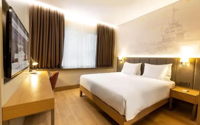 Radisson Hotel Istanbul Harbiye - photo 2