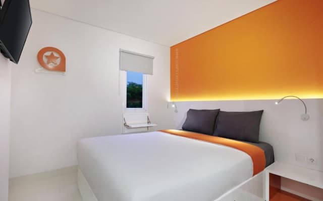 Starlet Hotel Serpong - photo 6