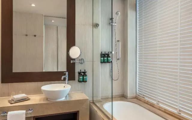 Hotel Crowne Plaza Abu Dhabi Yas Island by IHG - photo 5