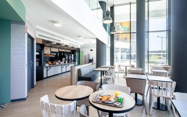 B&B HOTEL Paris Porte de Bagnolet - photo 4