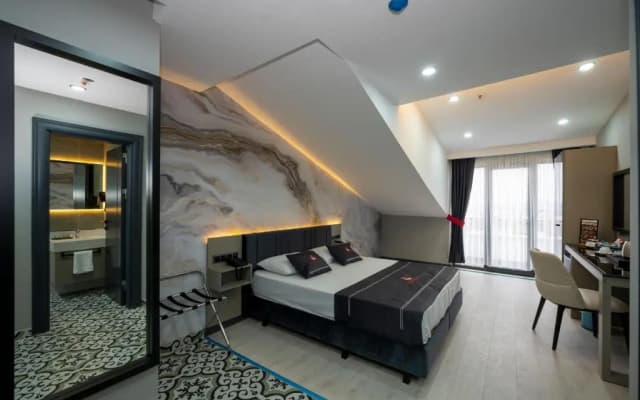 Intercity Airport Hotel - photo 1