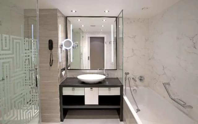 Hilton Prague Atrium - photo 8