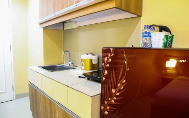 Pool View Studio Ara Residance Apartement Near Gading Serpong - photo 5