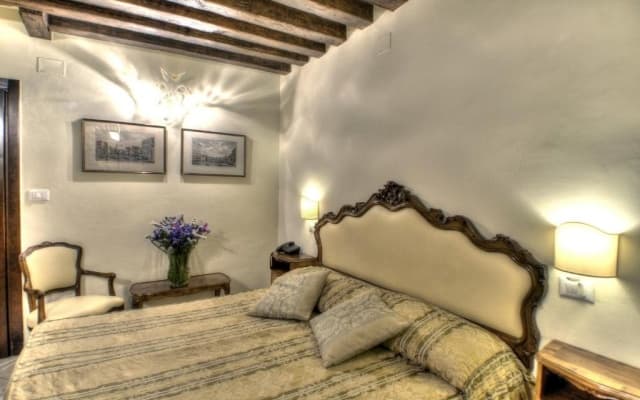 Hotel Scandinavia - photo 1