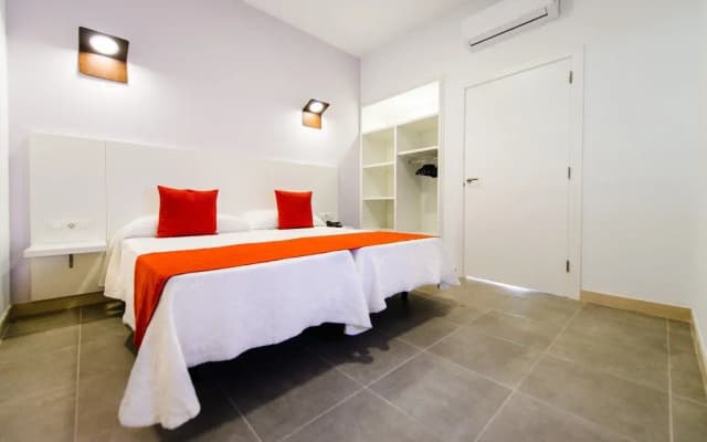 Kn Aparthotel Columbus - photo 7