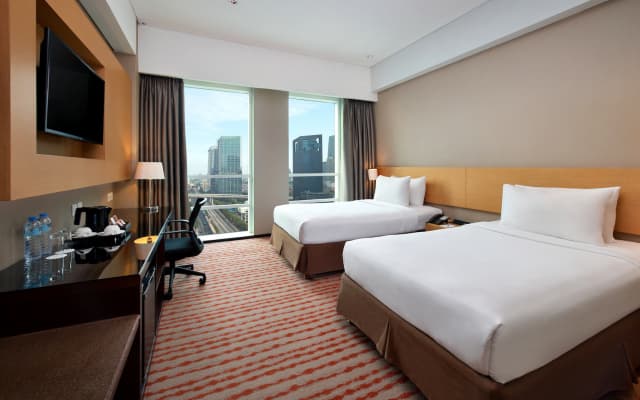 JS Luwansa Hotel and Convention Center - photo 2
