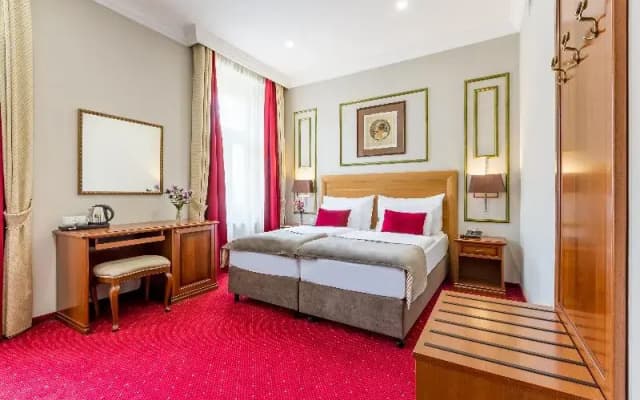 Hotel Caruso Old Town Prague - photo 4