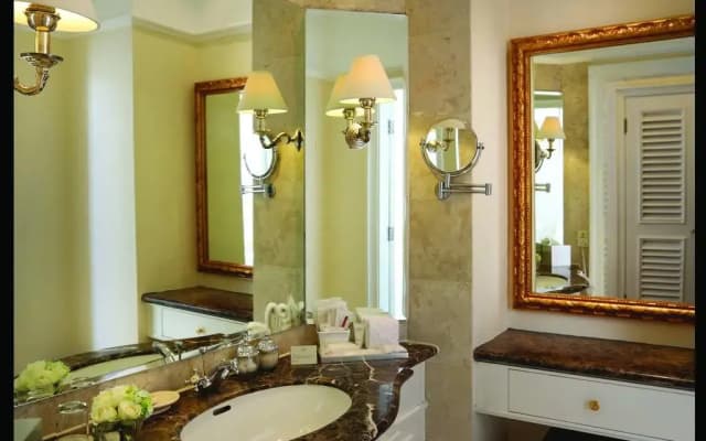 Hotel Gran Mahakam - photo 5