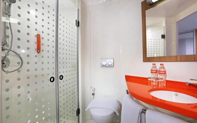 Starlet Hotel Serpong - photo 7