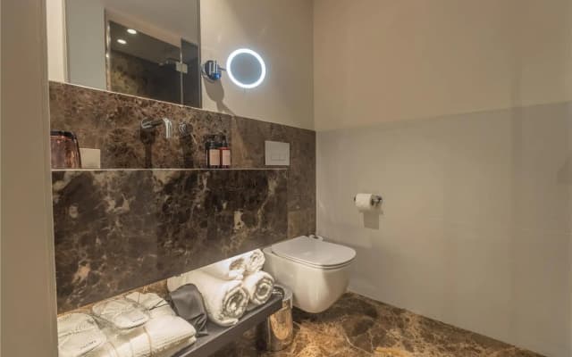 Adia Aluma Athens, Curio Collection By Hilton - photo 12
