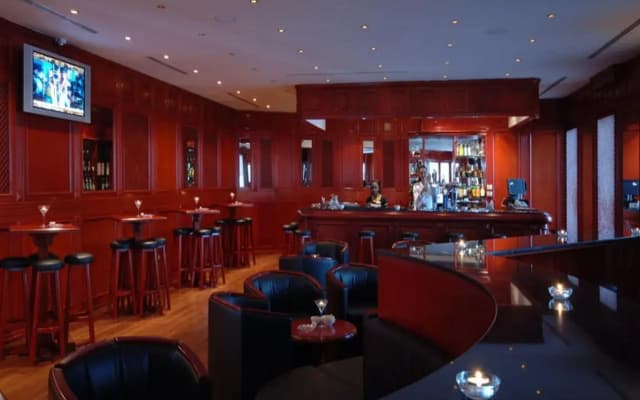 Grand Excelsior Hotel Bur Dubai - photo 3