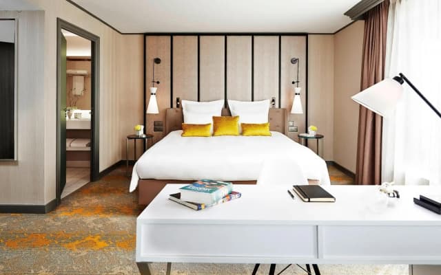 Renaissance Paris La Defense Hotel - photo 4