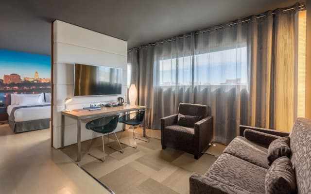 Barceló Malaga Hotel - photo 4