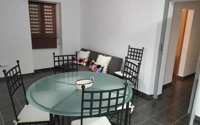 Sleep & Go Faro Airport Guest House - photo 3