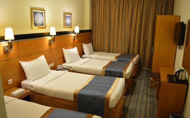 Durrat Al Eiman Hotel - photo 2