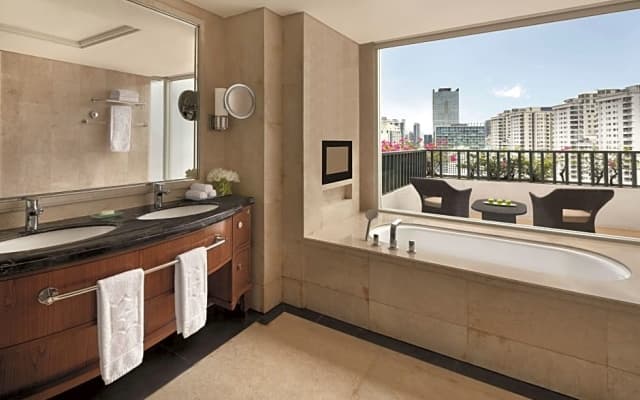Shangri-La Jakarta Hotel - photo 5