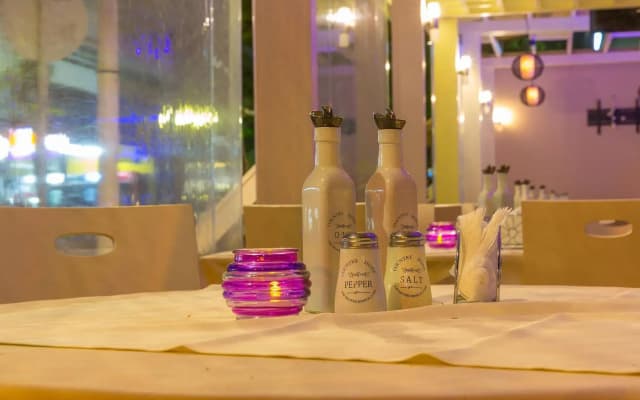 City Center Hotel - photo 4