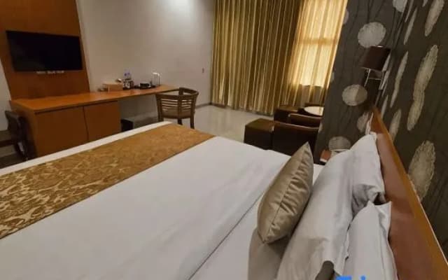 Marilyn Hotel Serpong - photo 1