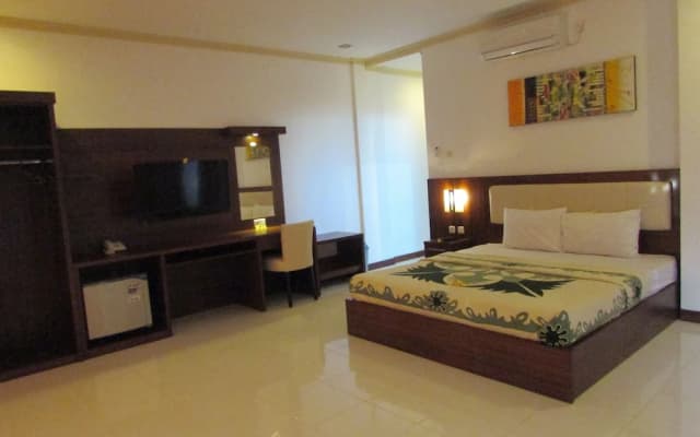 Friends Beach Hotel - photo 1