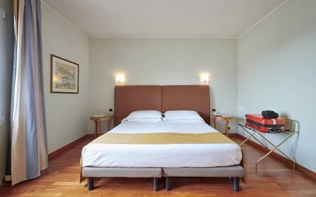 Hotel Plaza Venice - photo 1
